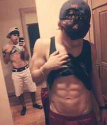 Twinks 451 5a7ef62679f40.jpg