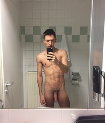 Twinks 451 5a7ef691ae761.jpg