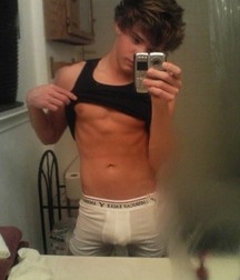 Twinks 451 5a7ef6e7525e5.jpg