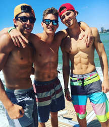 Twinks 453 5a7efd99e5f1d.jpg