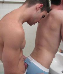 Twinks 453 5a7efda55a209.jpg