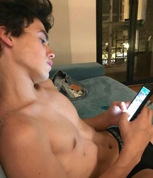 Twinks 453 5a7efe57eef73.jpg