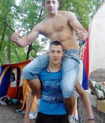 Twinks 454 5a7effa84eb5d.jpg