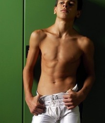 Twinks 457 5a7f0bb80699a.jpg