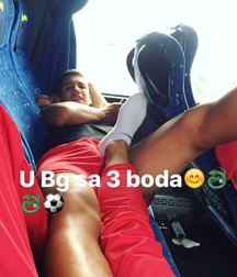 Boys's feet 102 5a7f33e69f1b9.jpg