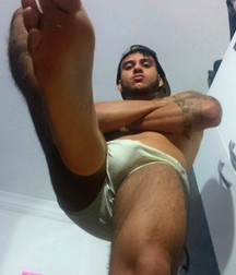 Boys's feet 103 5a7f3bdb12eca.jpg