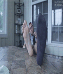 Boys's feet 103 5a7f3c64374f7.gif