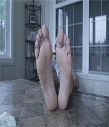 Boys's feet 103 5a7f3ce49bc22.gif