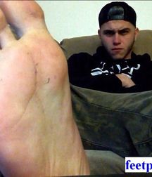Boys's feet 104 5a7f4b7963b7e.jpg