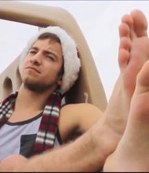 Boys's feet 105
