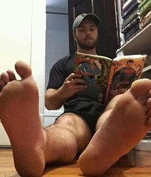Boys's feet 105 5a7f5f2f643cb.jpg