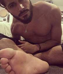 Boys's feet 106 5a7f64d7dcf3f.jpg