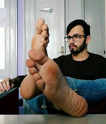 Boys's feet 106 5a7f64ff97725.jpg