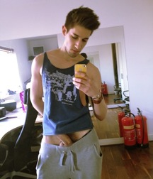 Twinks 476 5aa3a3b63f280.jpg