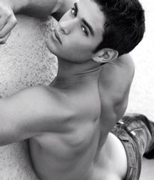 Attractive bottoms of boys 143 5aaaf9741a7e7.jpg