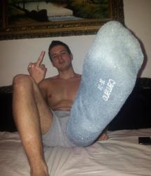 Boys's feet 108 5aac310d7b52f.jpg