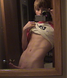 twinks 484 5ab12edc44181.jpg
