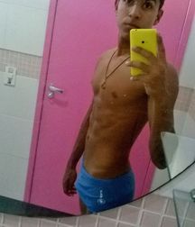 twinks 489 5ab80edbba59d.jpg