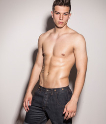 Beautiful and sexy boys 205 5abfa2eb6f726.jpg