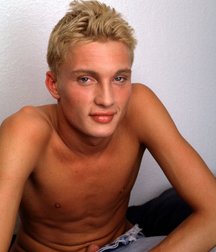 twinks 494 5acf6b576b3ed.jpg