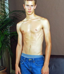 twinks 496 5acf70b59cd48.jpg