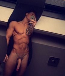 twinks 504 5ad50c7593ba9.jpg