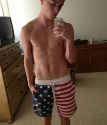 twinks 504 5ad50de631934.jpg