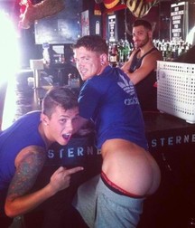 Attractive bottoms of boys 150 5ad862ee5e5b1.jpg
