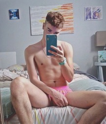 twinks 507 5ad87047064aa.jpg