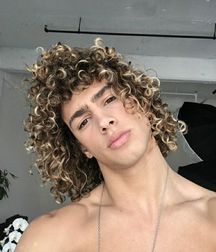 Beautiful and sexy boys 208 5adef6f4c1d20.jpg