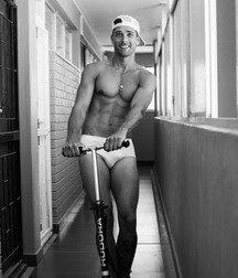 Beautiful and sexy boys 208 5adef7073af0b.jpg