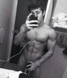 Beautiful and sexy boys 208 5adef7b4d3908.jpg