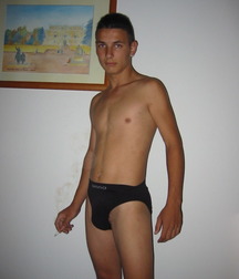 TWINKS 511 5adf88fc78d3b.jpg