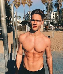Beautiful and sexy boys 214 5ae444f7dc860.jpg