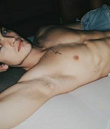 Beautiful and sexy boys 214 5ae44621e67c8.jpg