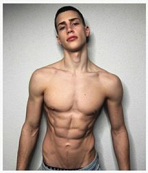 Beautiful and sexy boys 214 5ae4463265db8.jpg
