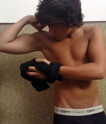 Twinks 515 5af1ad6bb0405.jpg