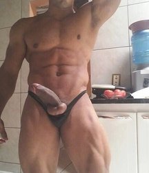 i love big cocks 256 5af56e7c50716.jpg
