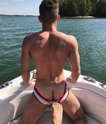 Attractive bottoms of boys 151 5af57294ce5ec.jpg