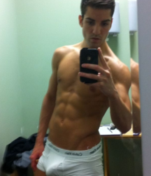 Twinks 520 5af6db0ceb1b1.png