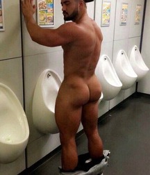Attractive bottoms of boys 152 5afc49c1430a1.jpg