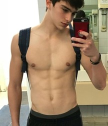 Twinks 528 5b08625564935.jpg