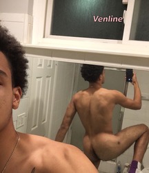 Attractive bottoms of boys 155 5b0fc7e3cbcca.jpg