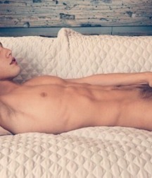 Twinks 540 5b11208f7000b.jpg