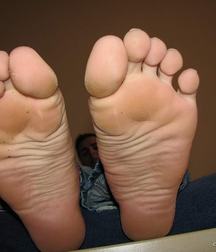 Boys's feet 110 5b16a6f5f3879.jpg