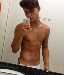 Twinks 547 5b17f28430604.jpg