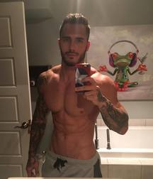 Beatiful and sexy boys 222 5b1f9fb670936.jpg
