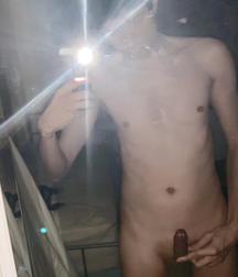 Maxwell 5c642f8f12d09.jpg