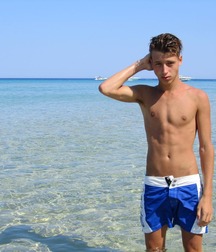 Hot boys  56ca3eb699286.jpg