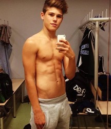 Neighbor boys selfies 56d42a2a1ca45.jpg